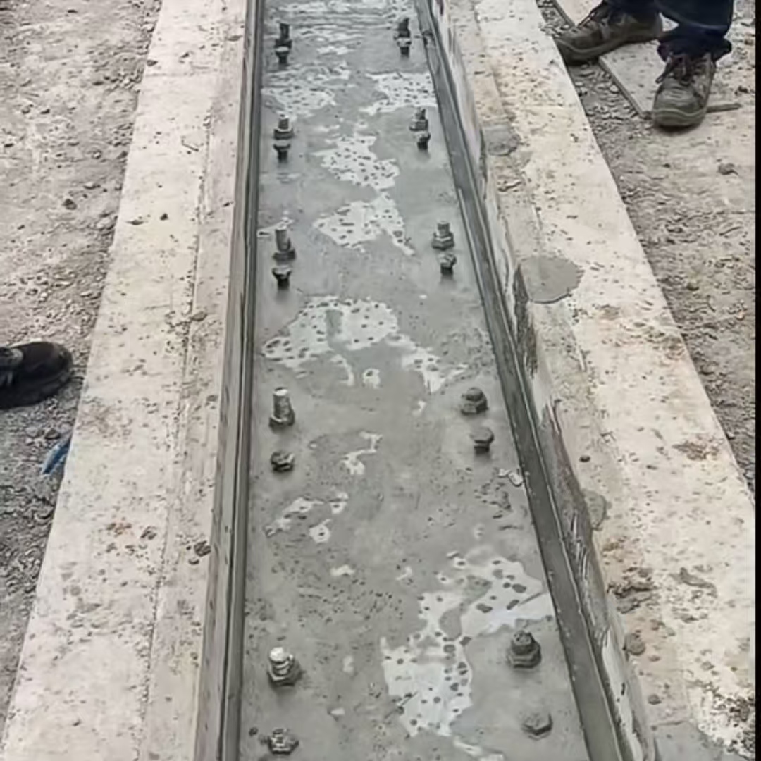 枣庄港口码头起重机龙门吊重型机械设备稳固用早强快凝轨道胶泥